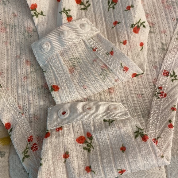Rose Floral Onesie Top - Picture 5 of 8